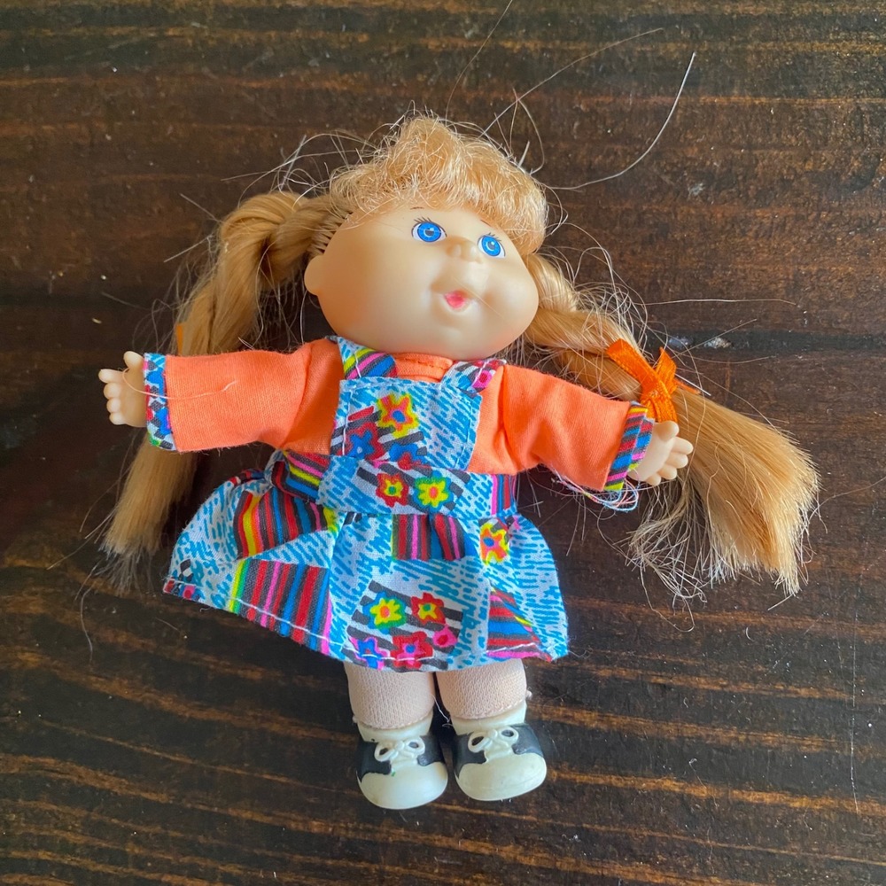 Vintage 1995 Cabbage Patch‎ Kids Mini Doll Blonde Pigtails Orange Overalls 5"